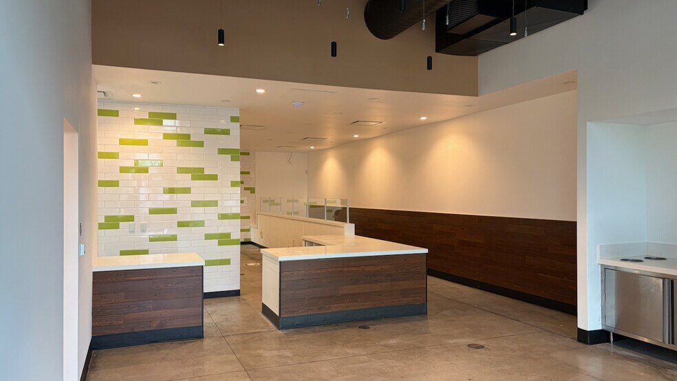 More Photos Of 8460 W Sunset Rd, Las Vegas Unknown For Lease