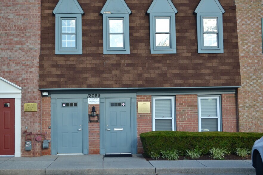 More Photos Of 12051-12083 Tech Rd, Silver Spring Light Manufacturing For Lease