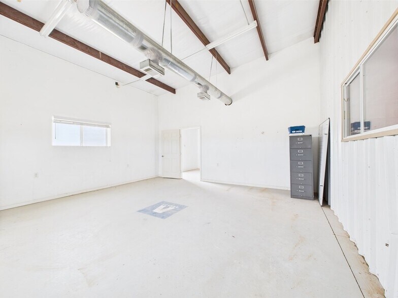 More Photos Of TBD County Road 160, Barstow Warehouse For Sale