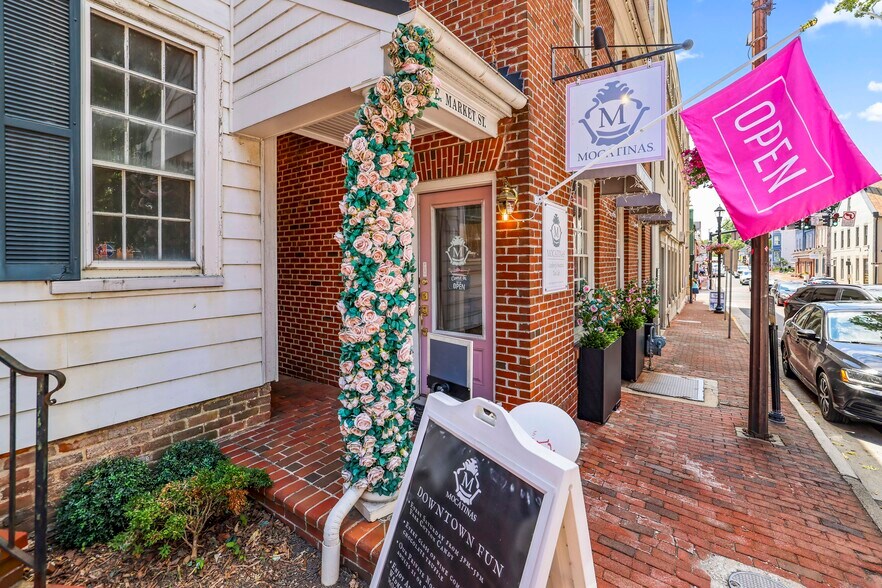 More Photos Of 3 E Market St, Leesburg Office For Sale