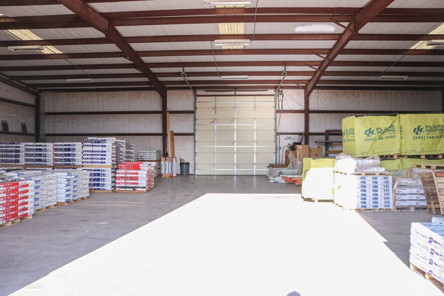 More Photos Of 2303 Private Road 7340 rd, Lubbock Warehouse For Lease