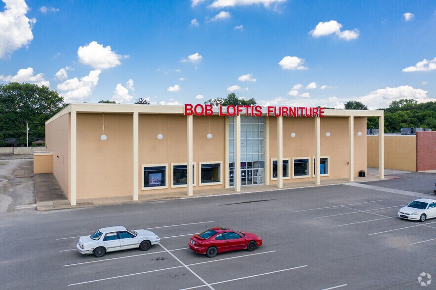 More Photos Of 534-598 SE Washington Blvd, Bartlesville Unknown For Lease