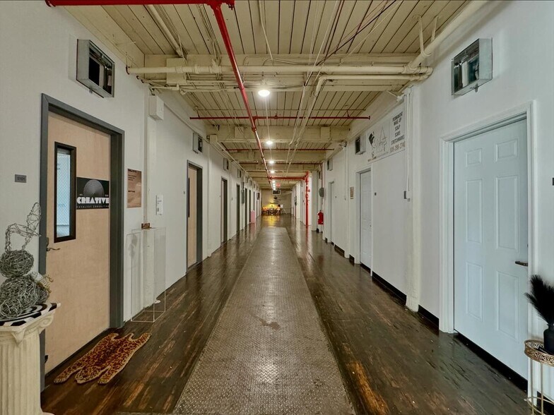 More Photos Of 441 E Market St, York Loft Creative Space For Lease