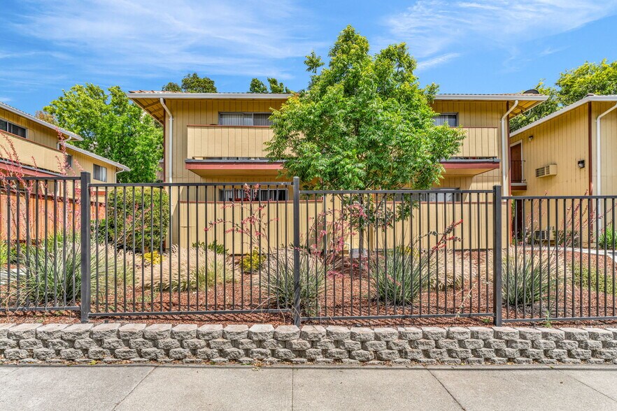 More Photos Of 2170-2180 Fremont St, Concord Apartments For Sale