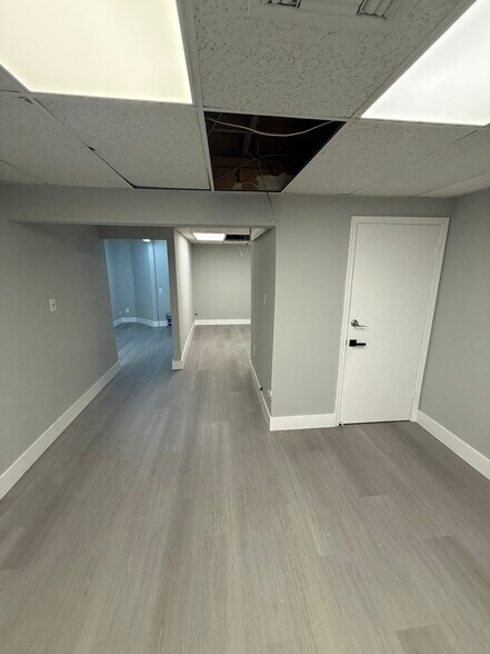 More Photos Of 7282-7302 NW 70th St, Miami Unknown For Lease