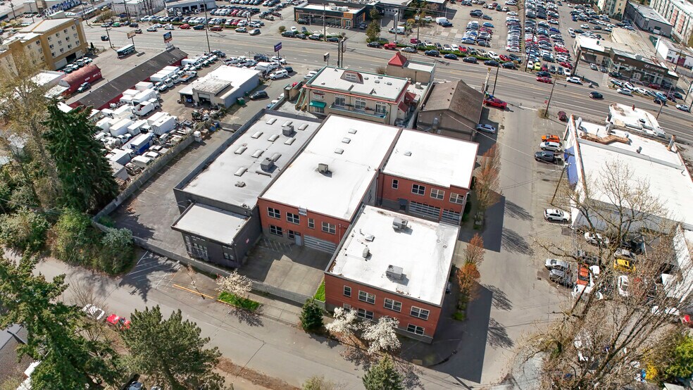 More Photos Of 13753 Midvale Ave N, Seattle Warehouse For Sale