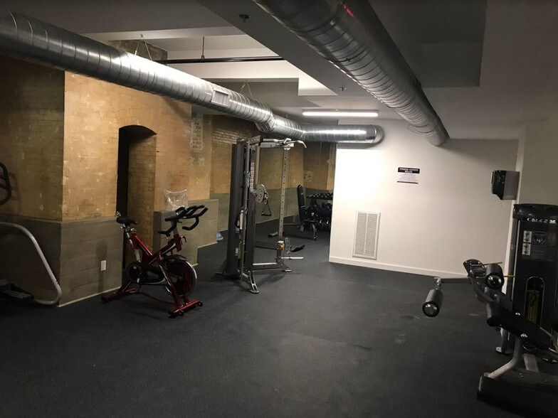 More Photos Of 726-728 Market St, Philadelphia Apartments For Lease