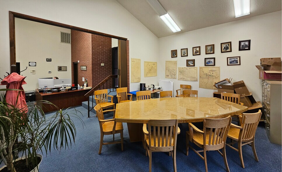 More Photos Of 1035 N Lincoln Ave, Jerome Office For Sale