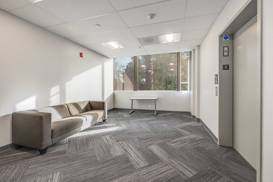 More Photos Of 480 N 1st St, San Jose Office For Sale