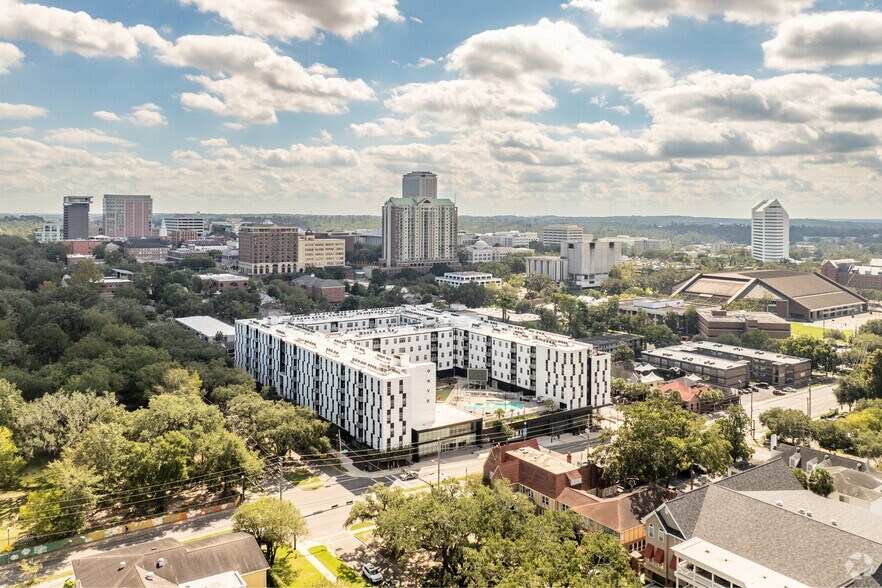 More Photos Of 444 W College Ave, Tallahassee Apartments For Lease