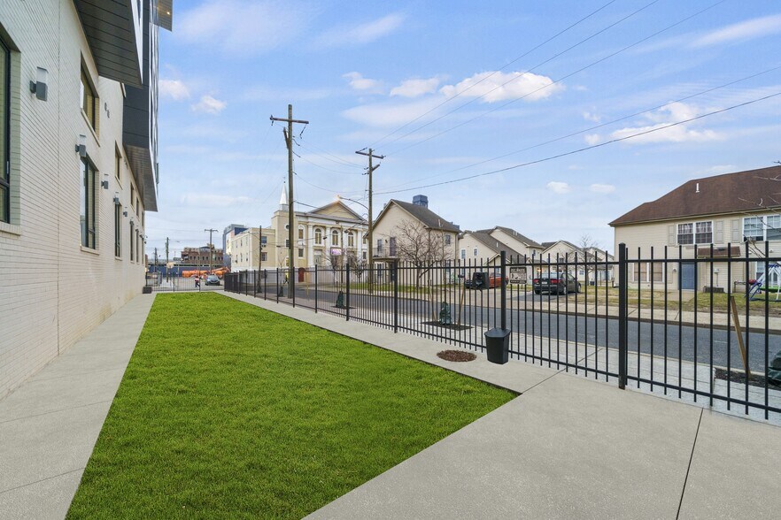 More Photos Of 1000-1038 W Girard Ave, Philadelphia Apartments For Lease