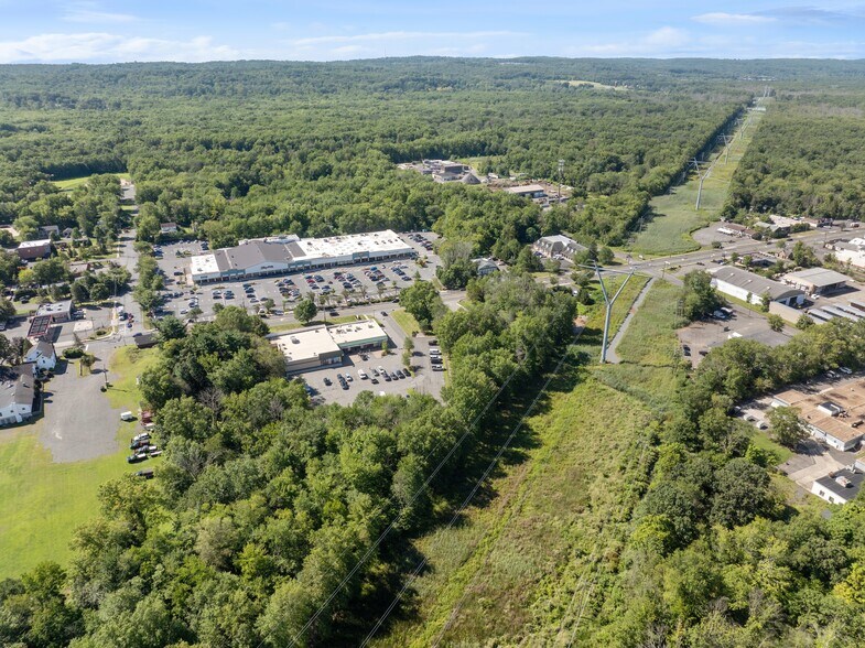 More Photos Of 1158 Valley Rd, Stirling Veterinarian Kennel For Sale