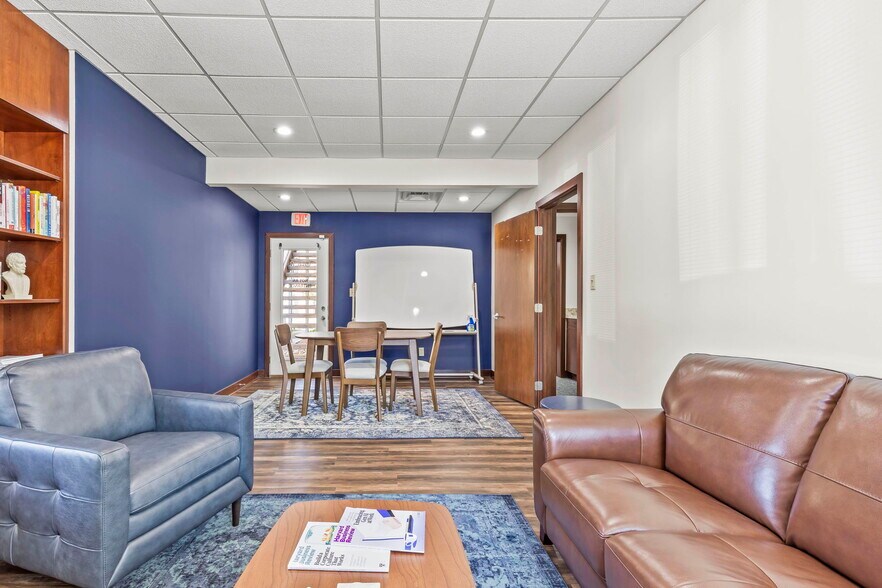 More Photos Of 73 E Wilson Bridge Rd, Worthington Office For Sale