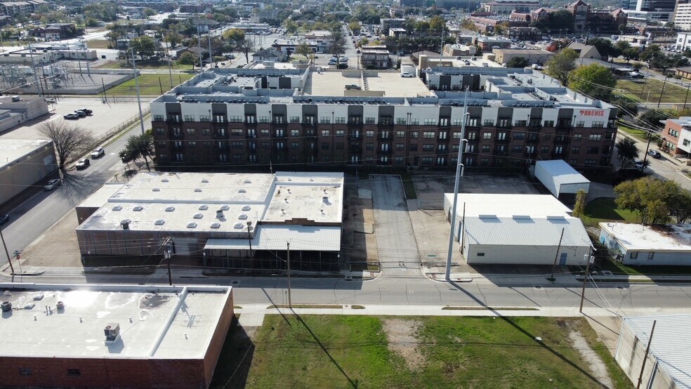 More Photos Of 400 Lipscomb St, Fort Worth Warehouse For Lease