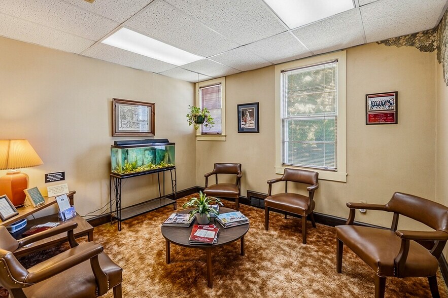 More Photos Of 201 S Weston St, Fountain Inn Medical For Sale