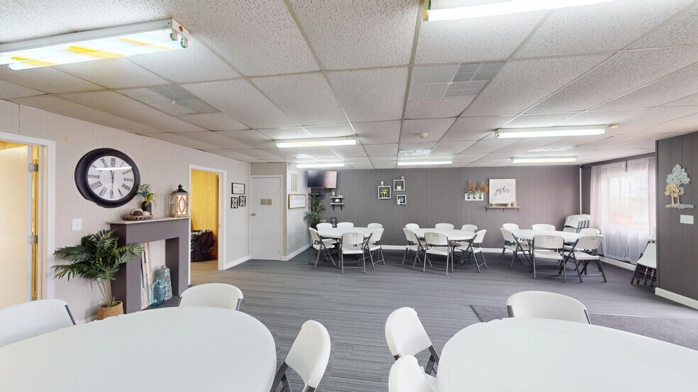 More Photos Of 707 Il Route 127, Greenville Flex For Sale