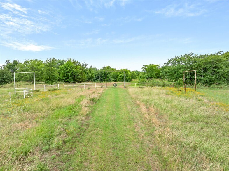 More Photos Of 1745 FM 2737, Lone Oak Land For Sale