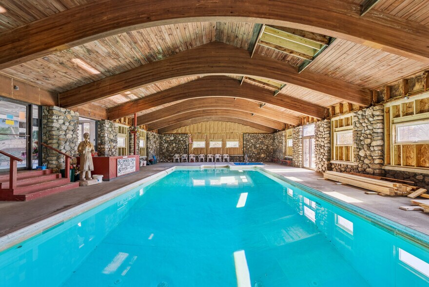 More Photos Of 1132 S Main St, Bryant Pond Hotel For Sale