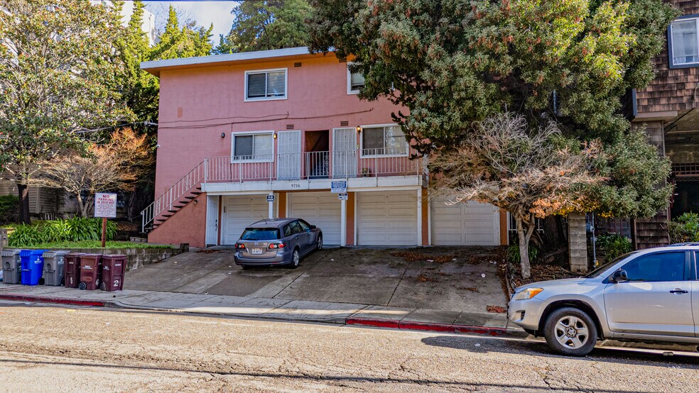 More Photos Of 9716 Mountain Blvd, Oakland Apartments For Sale