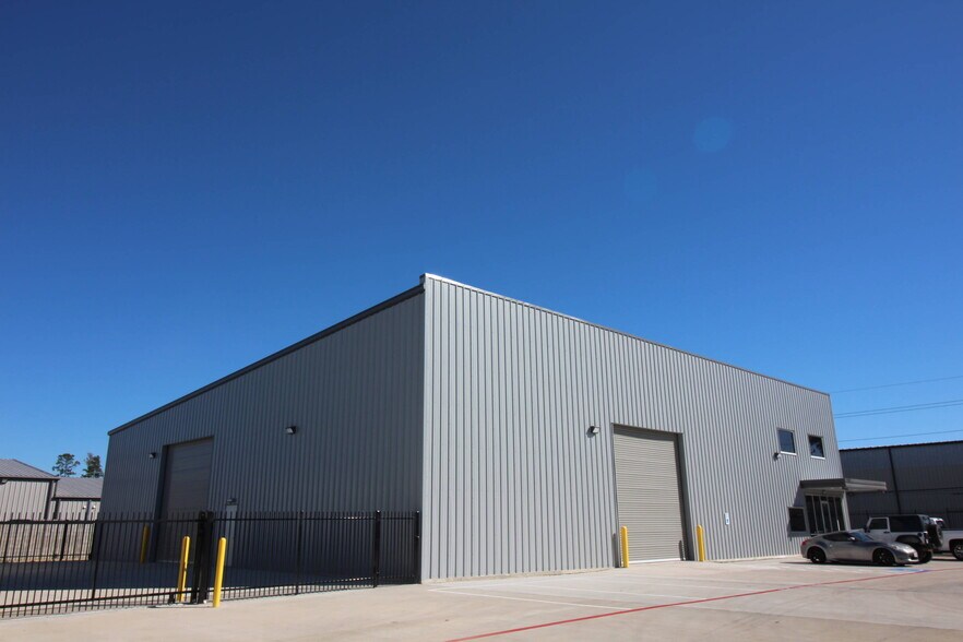More Photos Of 19828 Little York Road, Katy Warehouse For Sale