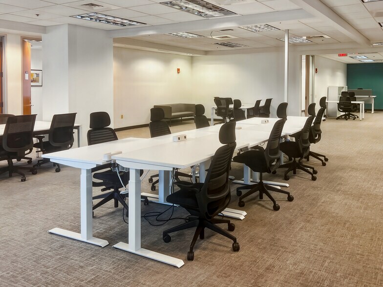 More Photos Of 101 Federal St, Boston Coworking Space