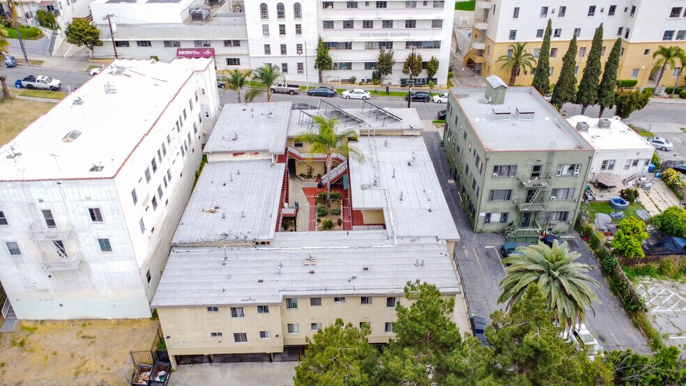 More Photos Of 627 Coronado Ter, Los Angeles Apartments For Sale