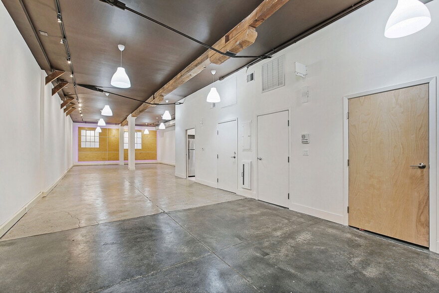 More Photos Of 736 Clementina St, San Francisco Flex For Sale