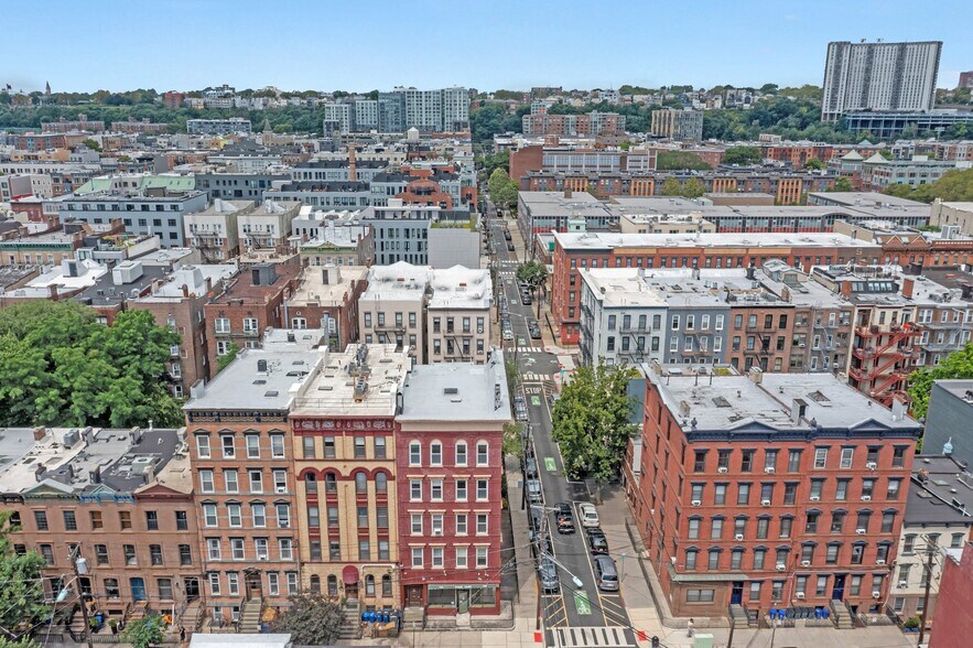 More Photos Of 746 Park Ave, Hoboken Storefront Retail Residential For Lease