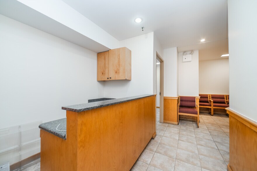 More Photos Of 1749 E 16th St, Brooklyn Storefront Retail Office For Sale