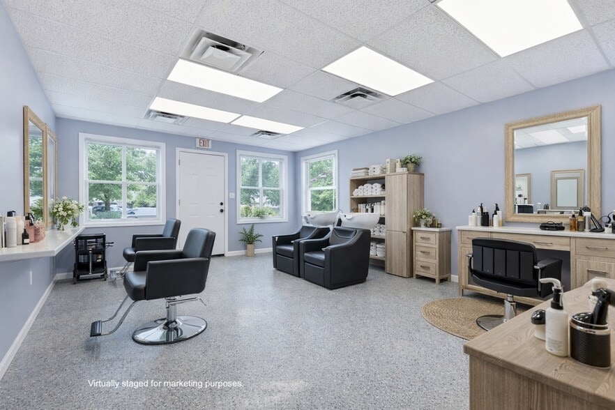 More Photos Of 625 W 23rd St, Independence Storefront Retail Office For Sale