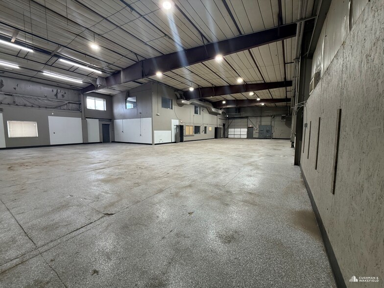 More Photos Of 1418 E Magnolia St, Fort Collins Flex For Lease