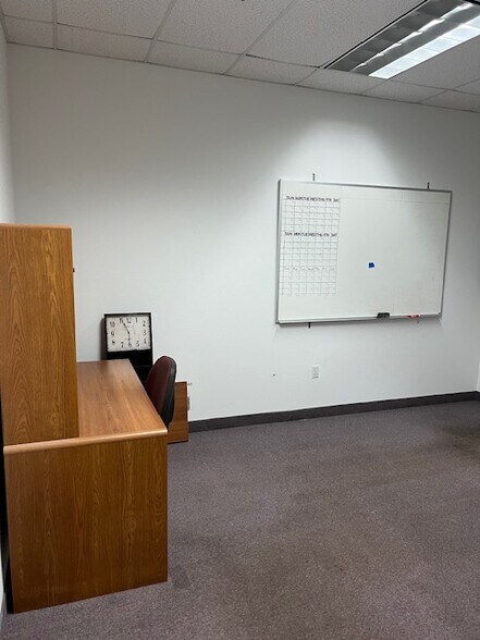 More Photos Of 1650 12th St E, Palmetto Manufacturing For Lease