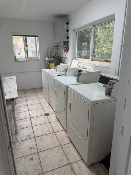 More Photos Of 811 SE 16th St, Fort Lauderdale Apartments For Sale