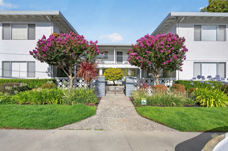 Primary Photo Of 1465 Mt Pisgah Rd, Walnut Creek Apartments For Sale