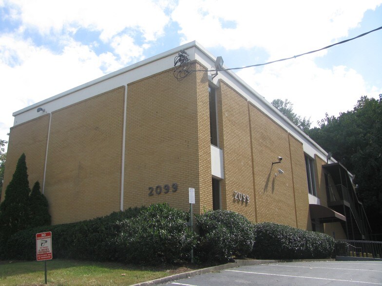 More Photos Of 2099 Monroe Dr NE, Atlanta Loft Creative Space For Lease