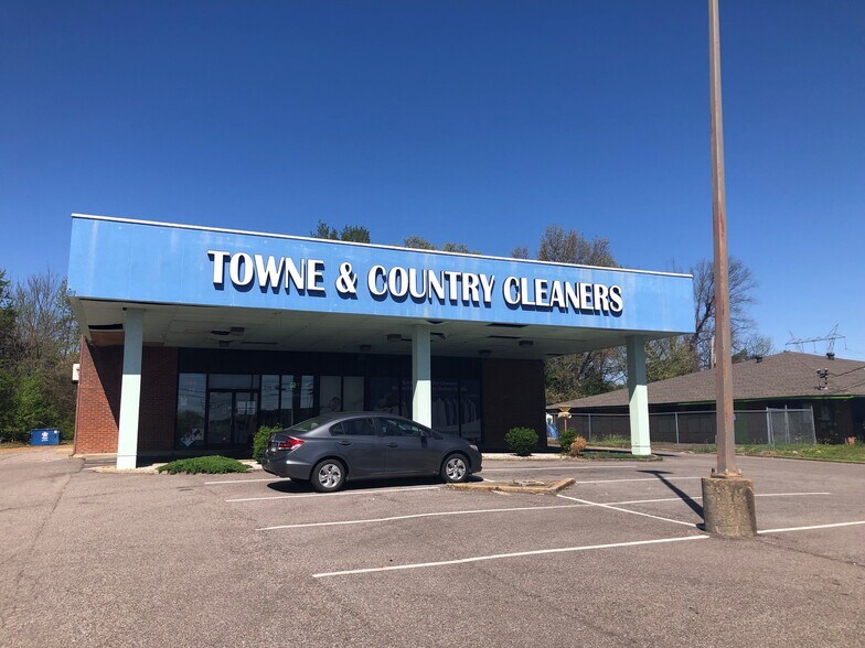 Primary Photo Of 3685 Riverdale Rd, Memphis Freestanding For Sale