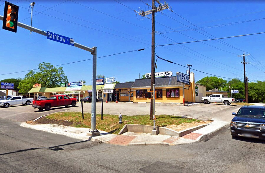 More Photos Of 1363-1375 Austin Hwy, San Antonio Storefront For Sale