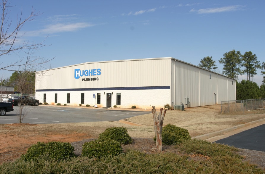 More Photos Of 109 Park West Dr, McDonough Warehouse For Lease