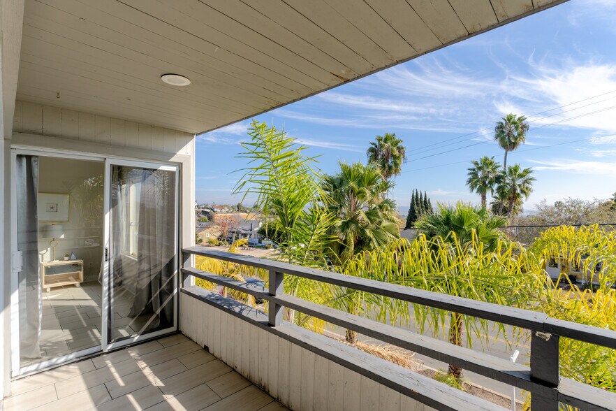 More Photos Of 1920 Beryl St, San Diego Specialty For Sale