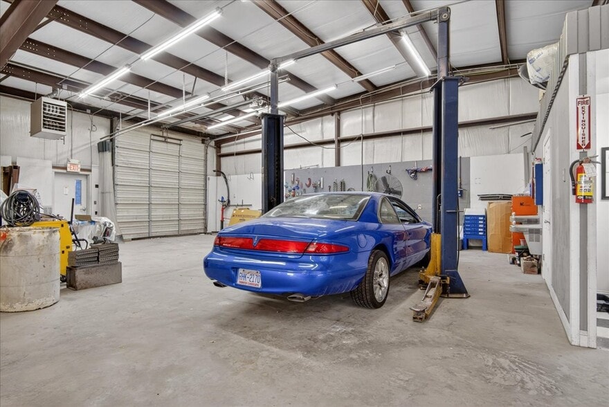 More Photos Of 3688 Raleigh Rd, Henderson Office For Sale