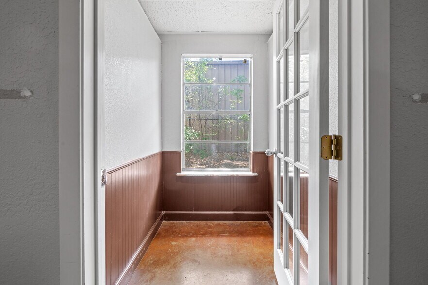 More Photos Of 5620 Rowlett Rd, Rowlett General Retail For Sale