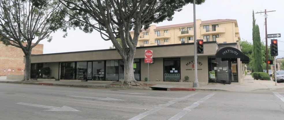 More Photos Of 1055-1065 E Green St, Pasadena Freestanding For Lease