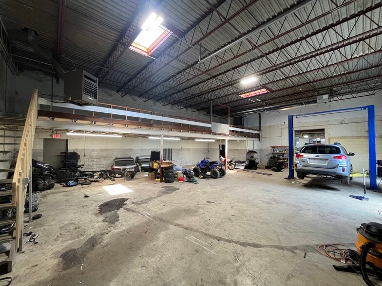 More Photos Of 4780 Briar Rd, Cleveland Manufacturing For Sale