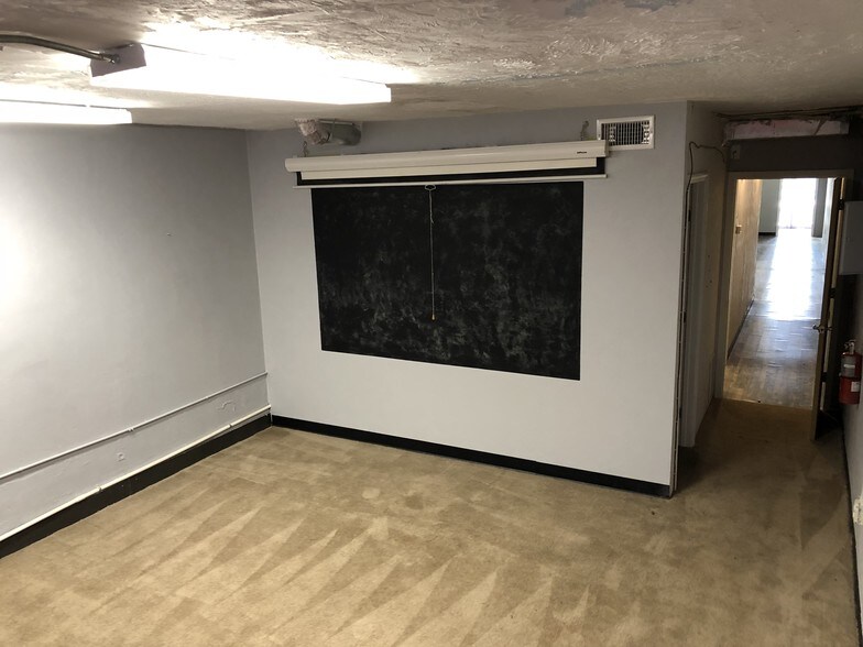 More Photos Of 1226 W University Ave, Gainesville Storefront Retail Office For Lease