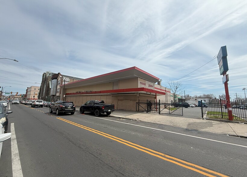 More Photos Of 3141 Frankford Ave, Philadelphia Freestanding For Sale