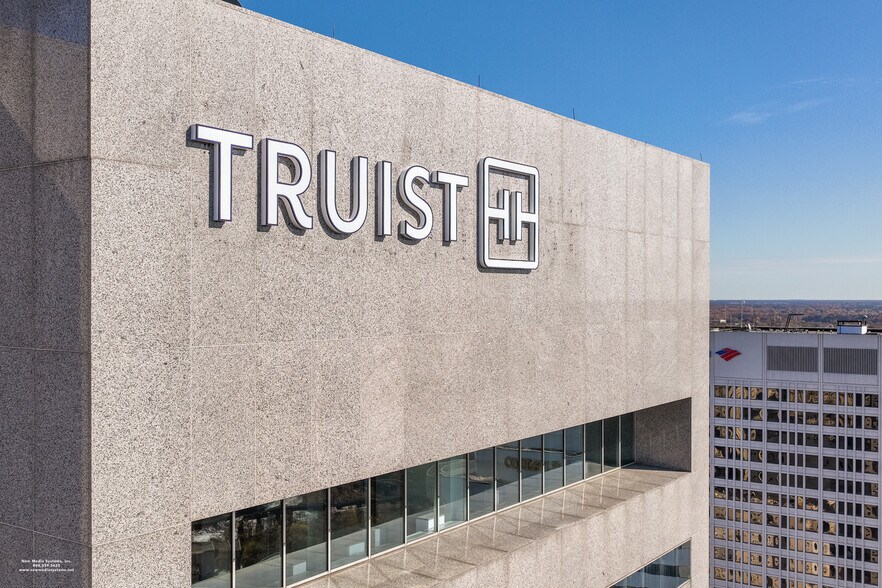 More Photos Of 919 E Main St, Richmond Office For Lease