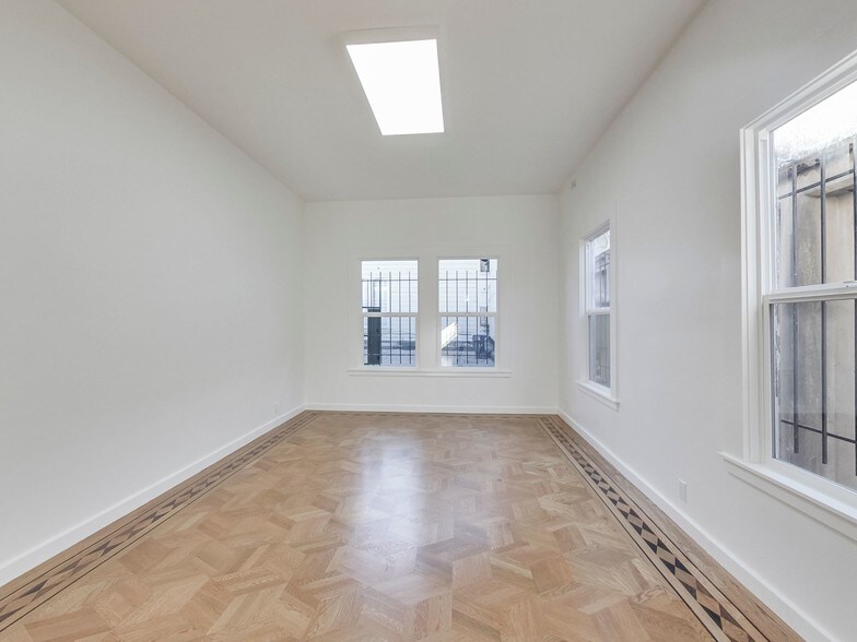 More Photos Of 2447-2449 Mission St, San Francisco Storefront Retail Office For Lease