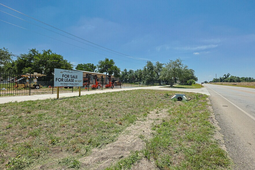 More Photos Of 3364 N Bagdad Rd, Leander Unknown For Lease