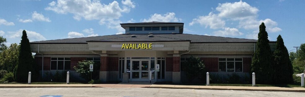 Primary Photo Of 2505 N Farnsworth Ave, Aurora Bank For Lease
