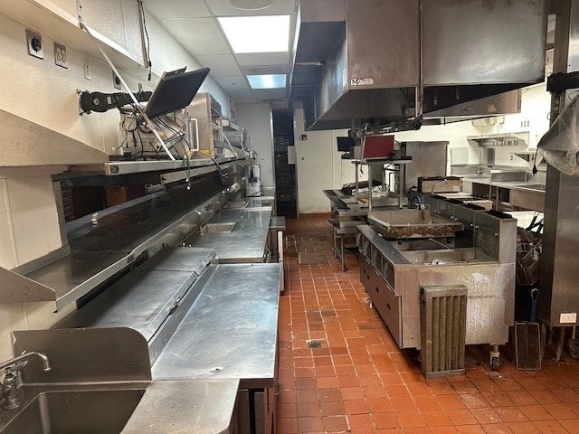 More Photos Of 301 Technology Center Dr, Stoughton Restaurant For Sale